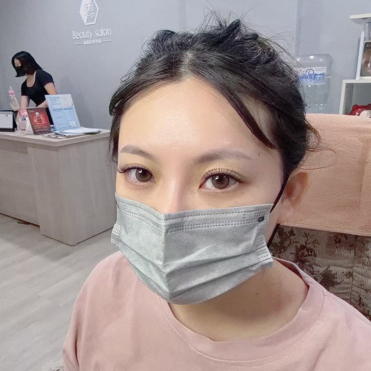 台南永康接睫毛 暐恩極緻美學沙龍 坐起來睜眼，眼睛輪廓更清楚