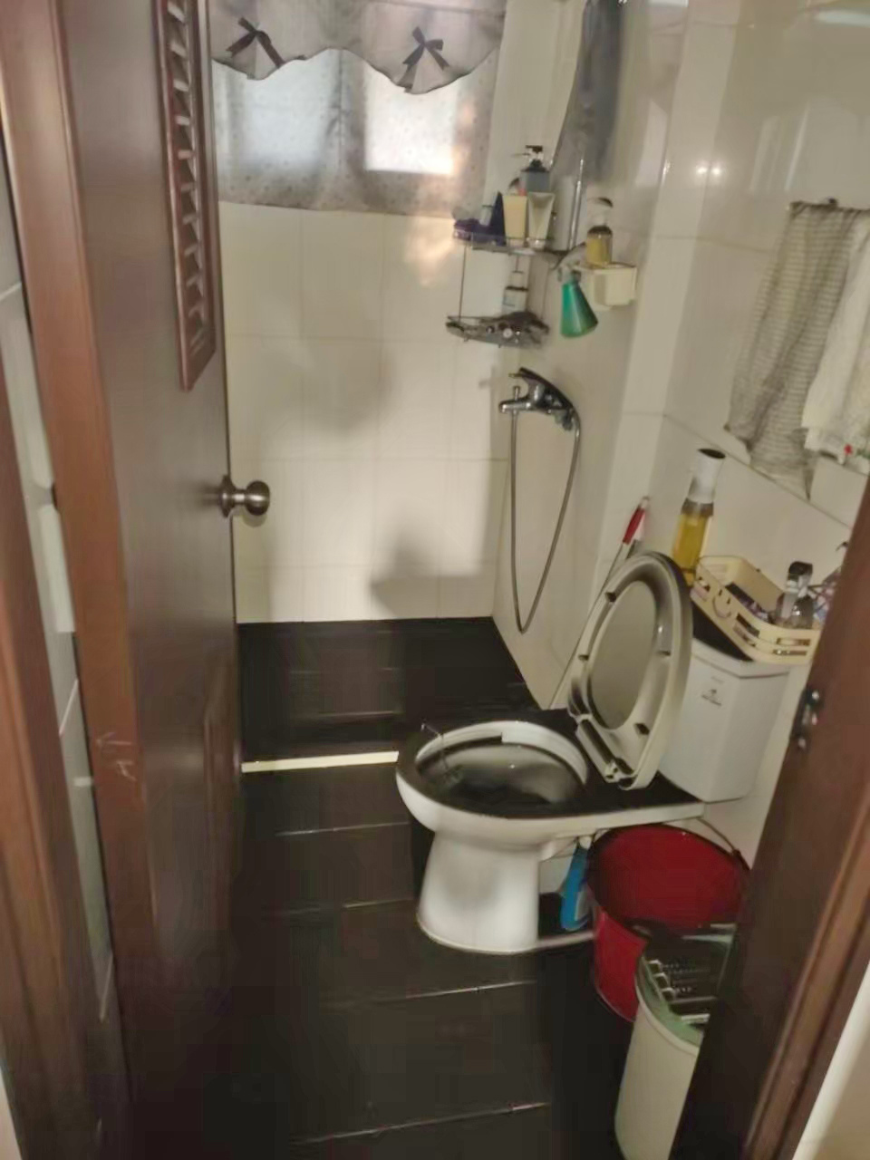 房間內的煙灰殘留