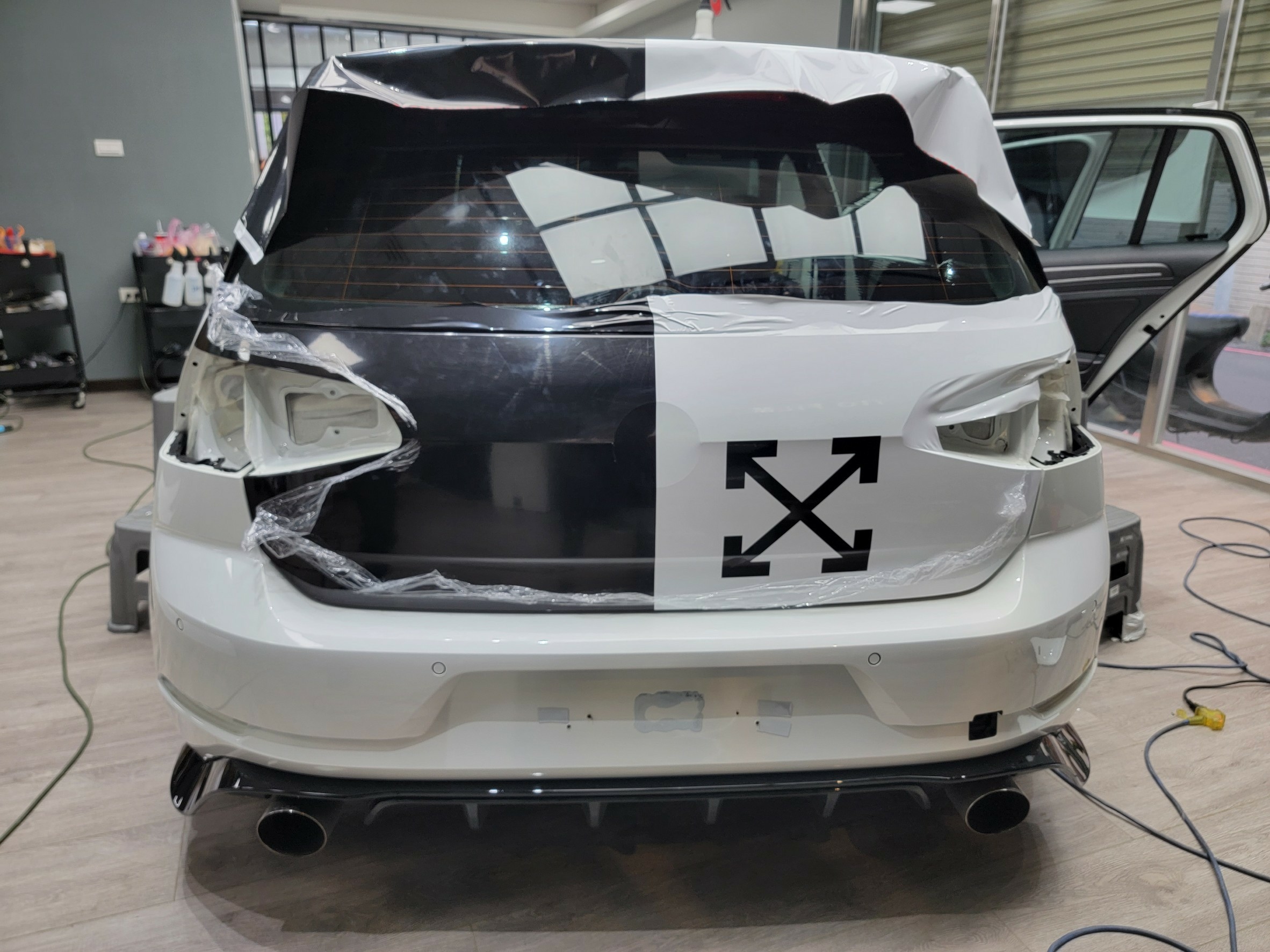 台南汽車包膜【奧圖菲車體包膜】給愛車換新裝就是帥│包膜師傅手