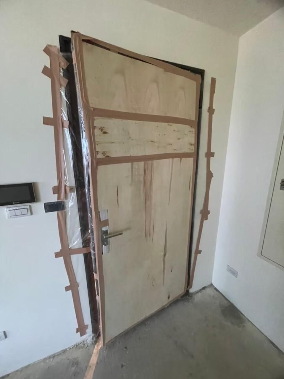 裝修前的新成屋