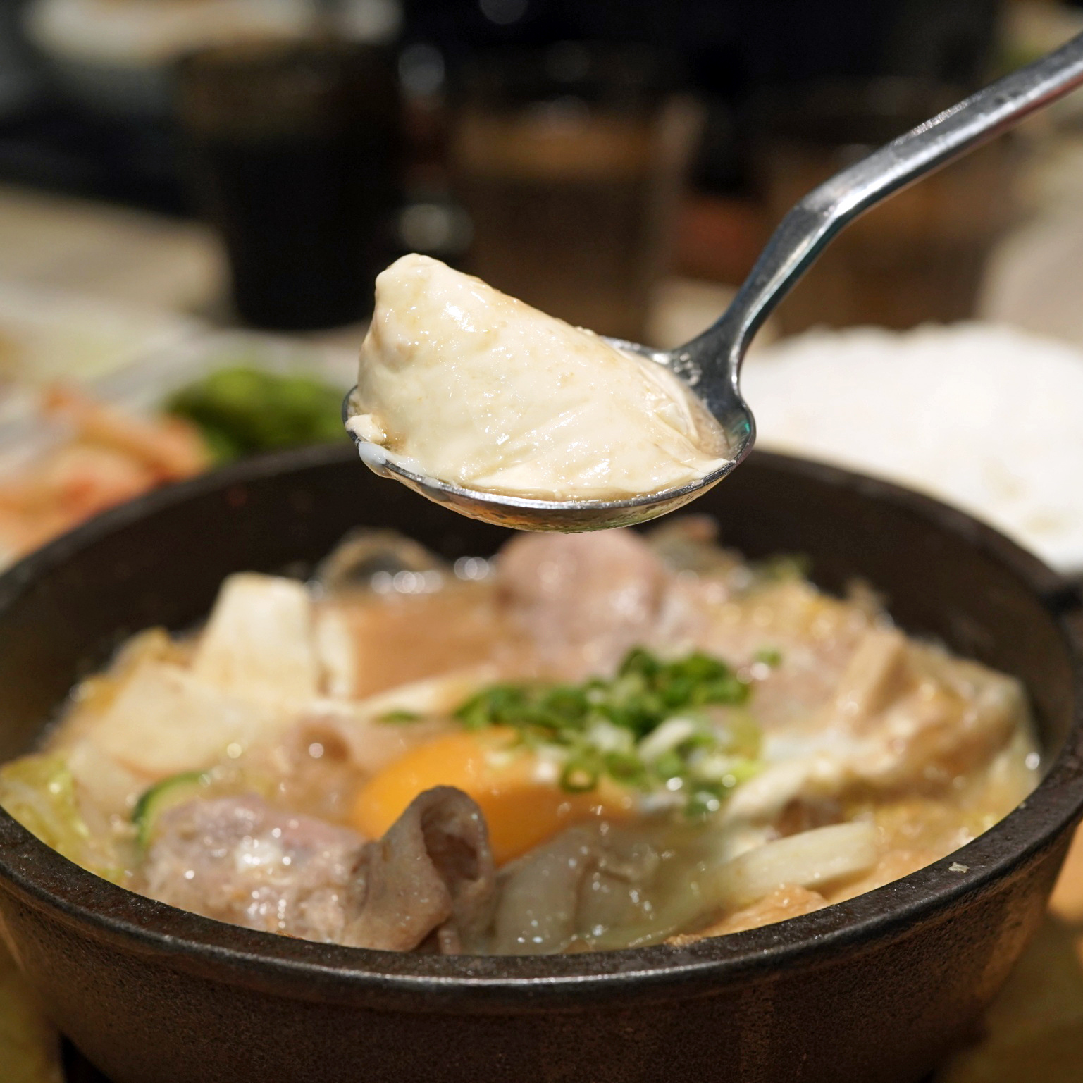 嫩豆腐與鍋物配料