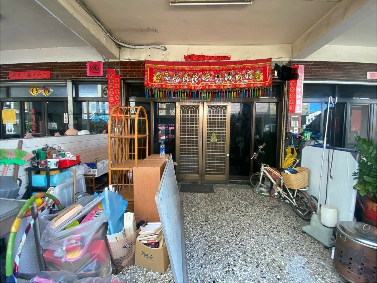 翻修前的神明廳原始狀況