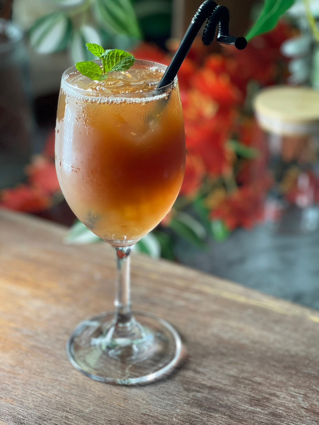 德古拉情人的檸檬梅子茶飲與底部寒天