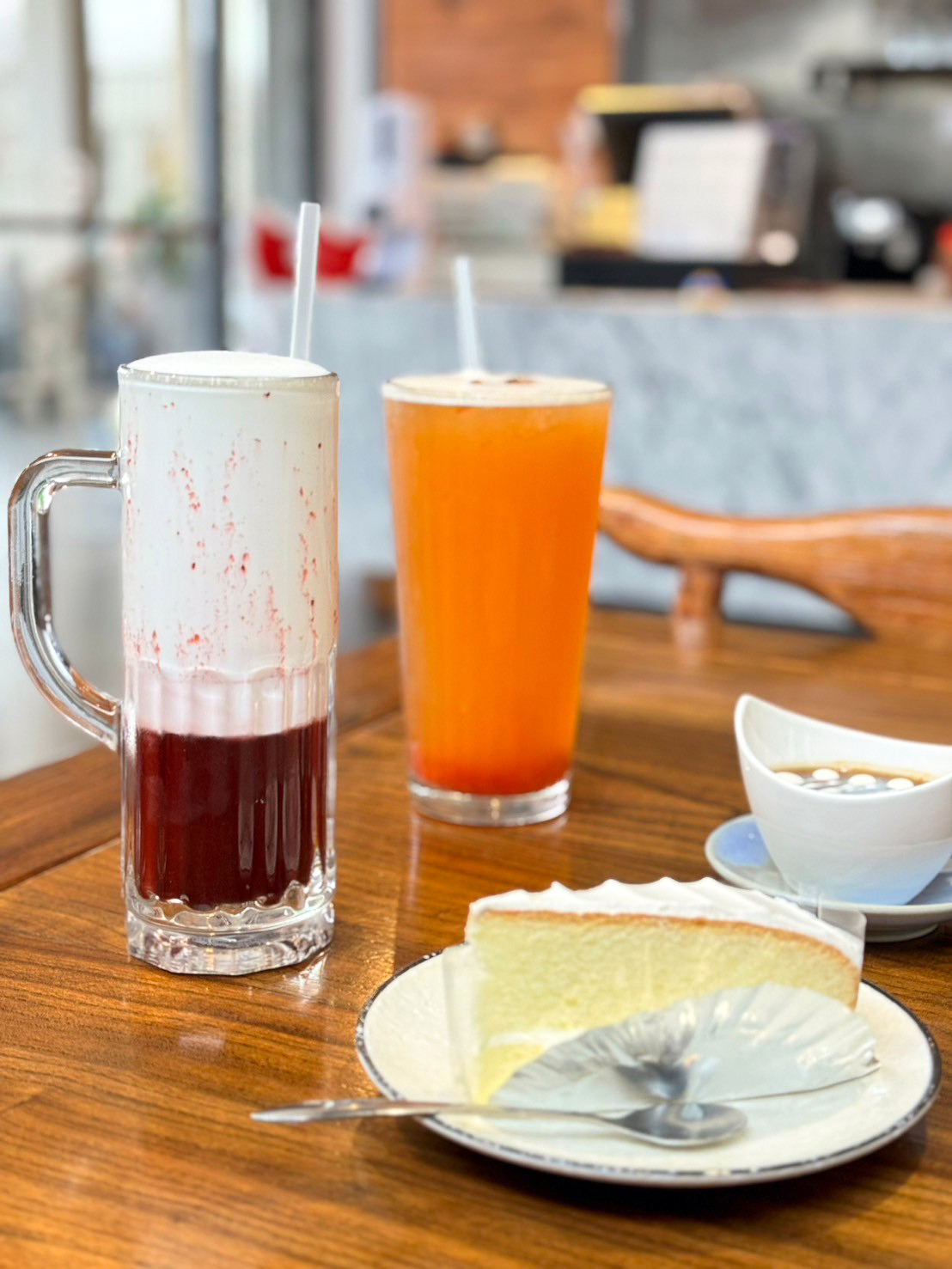 野莓奶霜與葡萄柚香綠茶