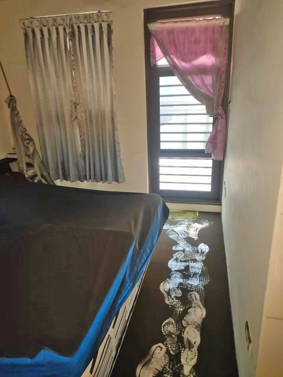 地面殘留物的厚度與範圍