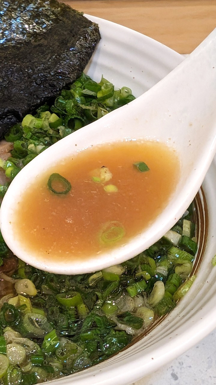 醬油基底的湯頭