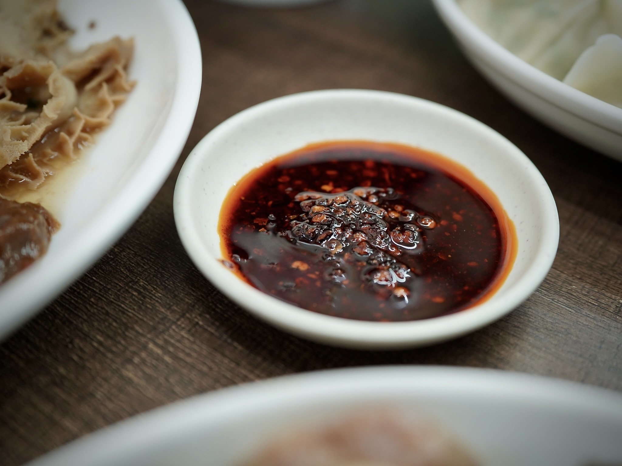 張家牛肉麵自製辣油特寫