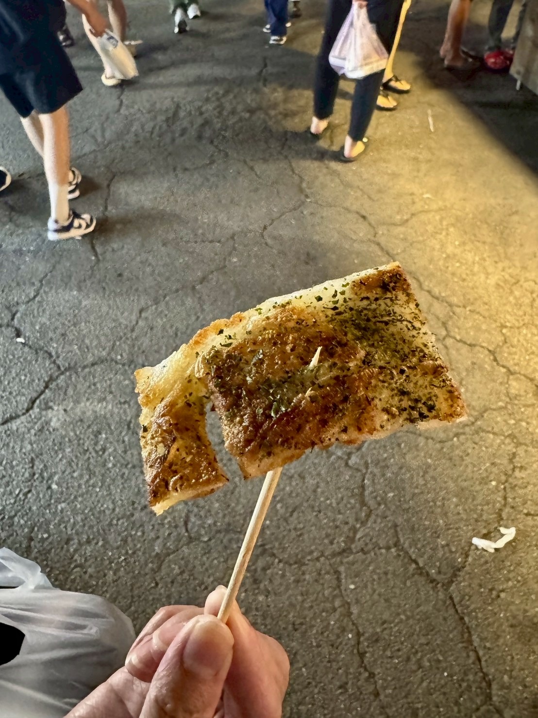 剛起鍋的蔥油餅